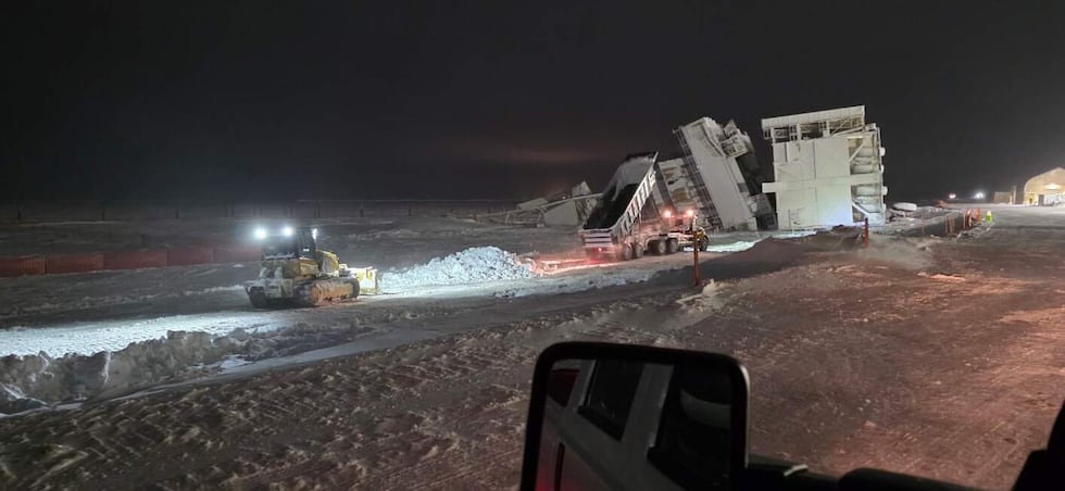Over 1,000 gallons of fuel, oil recovered from fallen North Slope oil ...