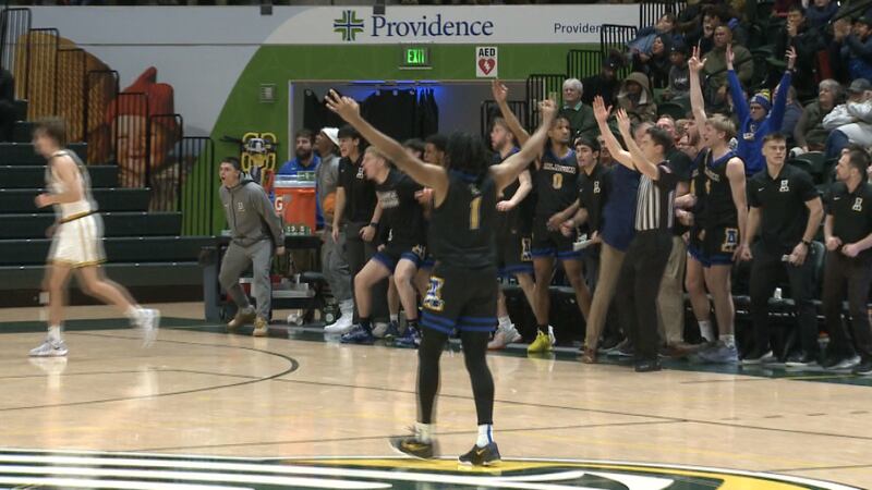 UAF rallies from 19-point deficit to defeat UAA on the road
