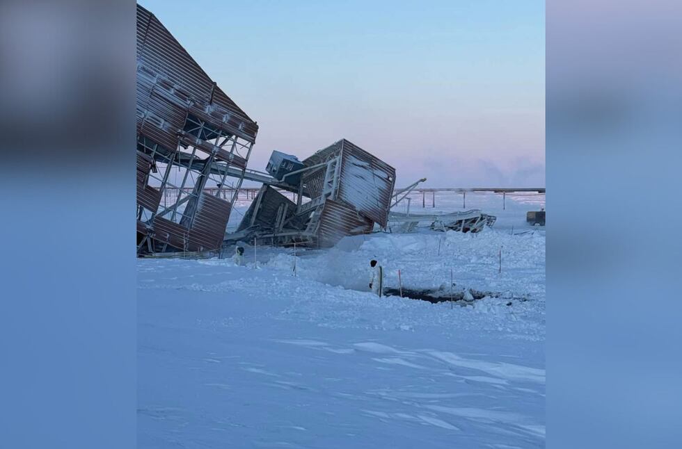 Crews recover 2,400+ gallons of waste after North Slope rig collapse ...