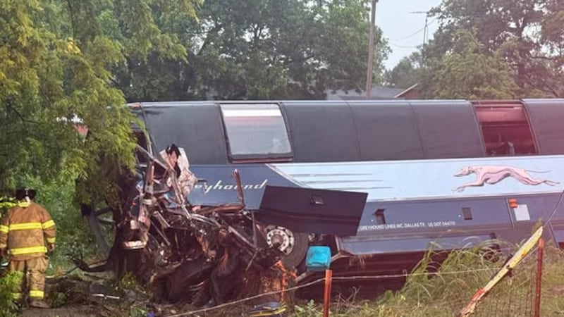 The Madison County Fire Department is reporting that a bus with over 30 passengers crashed on...