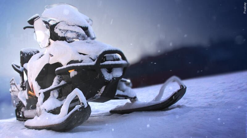 snowmachiners rescue