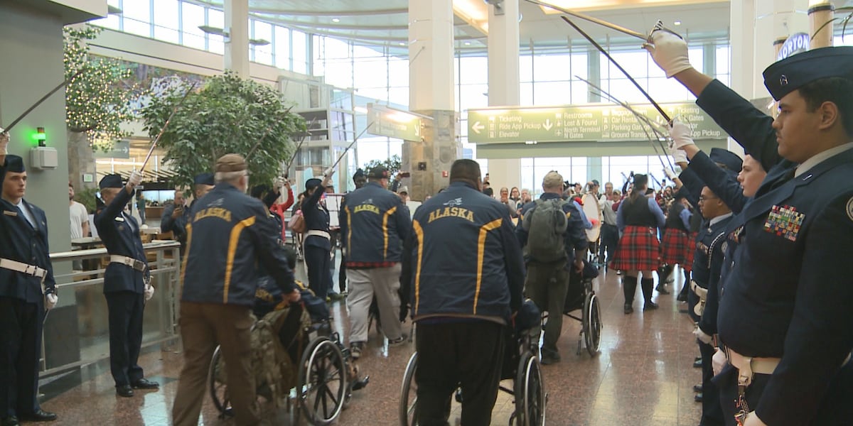 22 Alaska veterans fly to Washington for biannual Last Frontier Honor Flight