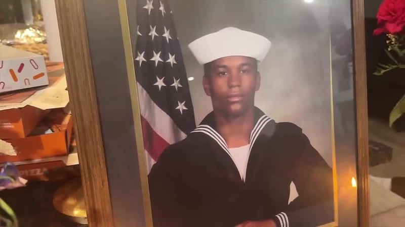 A Massachusetts family is grieving an 18-year-old Navy sailor was died in a crash in Florida.